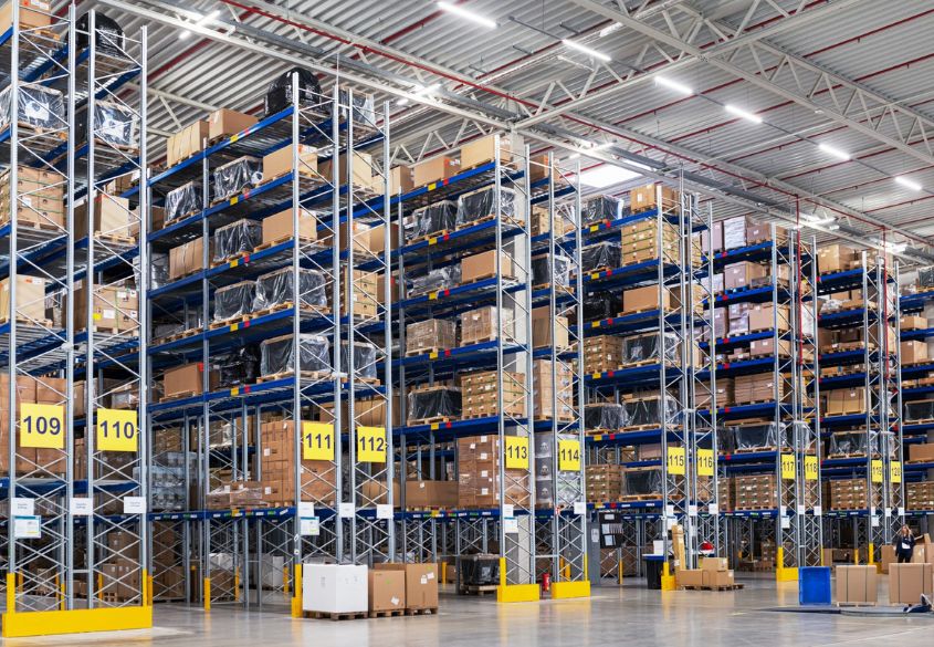 Logistiekprofs_magazijn_dachser_opslag